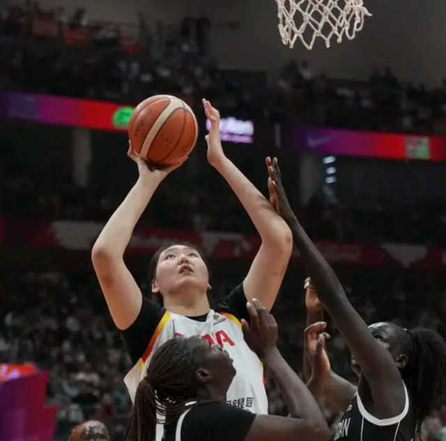 云开官网-中国女篮86比76战胜南苏丹女篮，再赢一场就能确保晋级世界杯